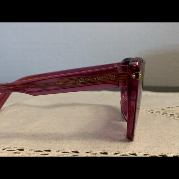 Louis Vuitton Violet Sunglasses - Picture 8 of 11